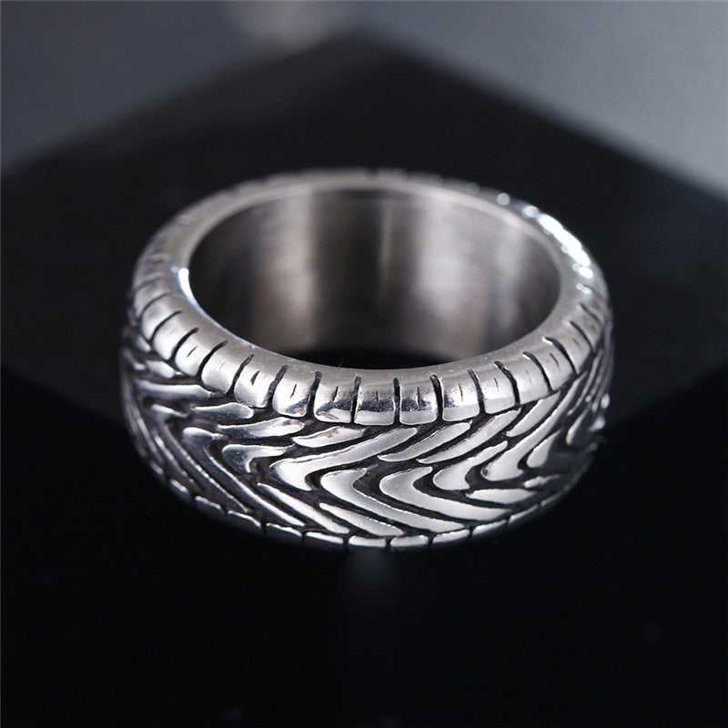 Cycolinks Vintage Punk Motorcycle Tire Ring - Cycolinks